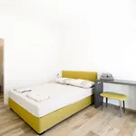 Modern With Private Pool And Garden