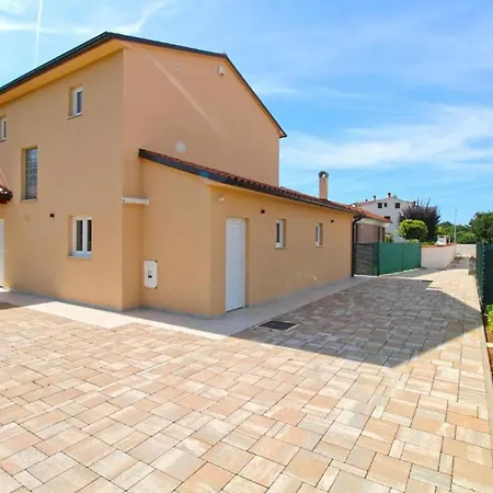 Vila Modern With Private Pool And Garden *