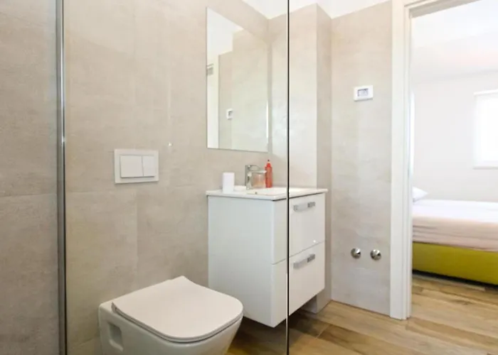 Modern With Private Pool And Garden Villa *