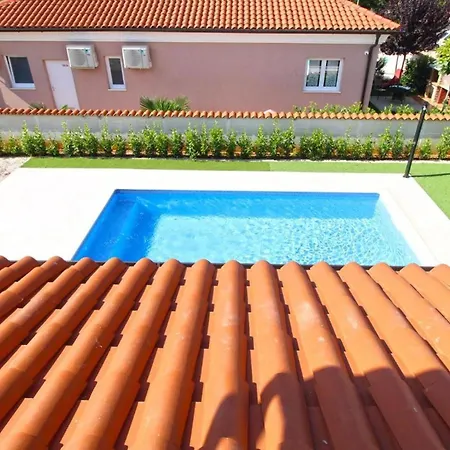 Modern With Private Pool And Garden * Пула