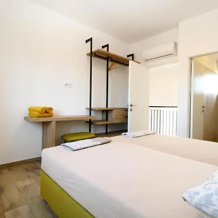 Villa Modern With Private Pool And Garden *