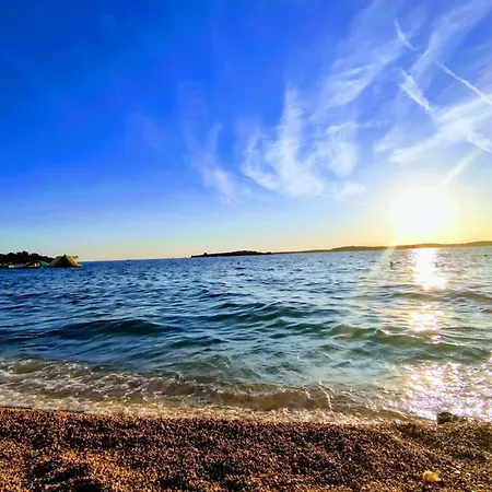 Вілла Modern With Private Pool And Garden *