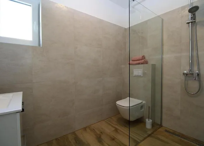Villa Modern With Private Pool And Garden Pula
